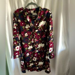 Merona mid thigh dress with long sleeves.